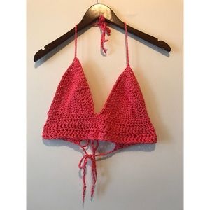 🔻Sold🔻Urban Outfitters M Pink Crochet Halter Bra